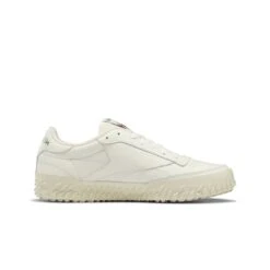 Reebok Classic Club C Vibram -Winter Shoes Store GV6930 4 FOOTWEAR Photography SideMedialCenterView white