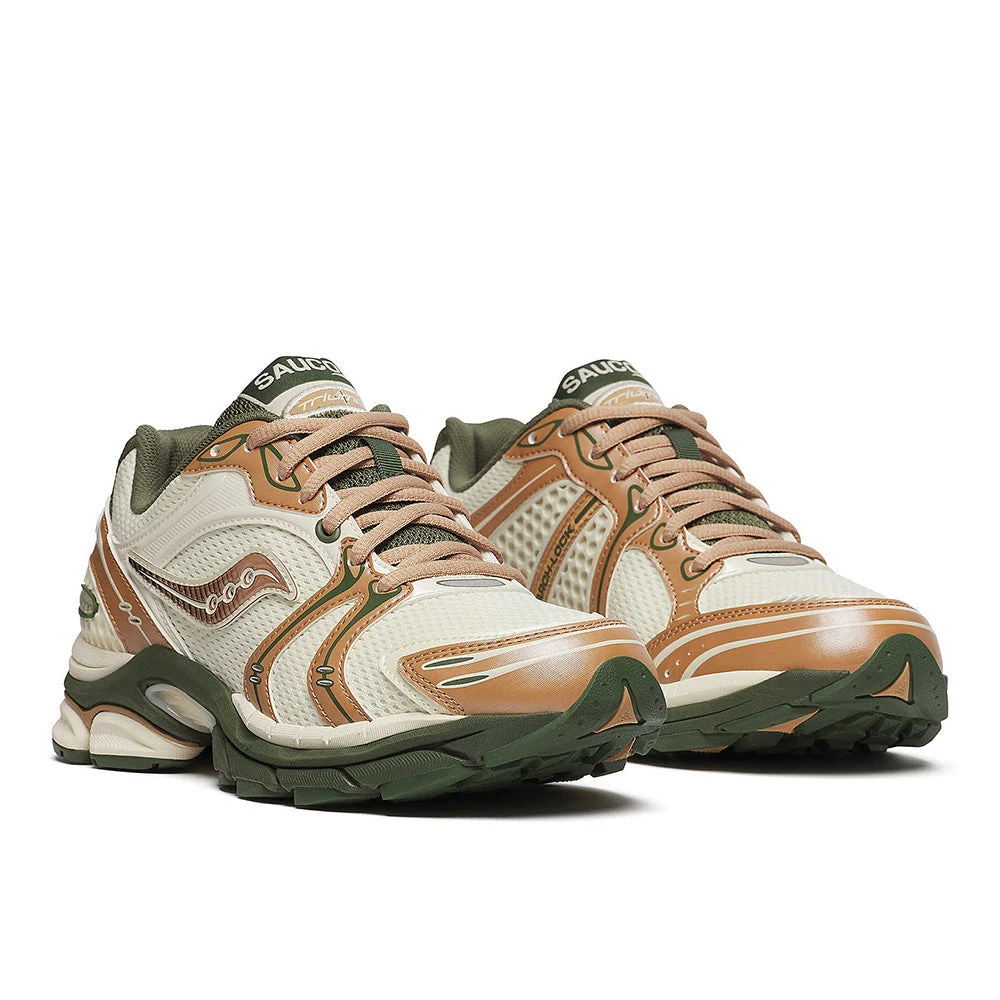 Seanella Abraham X Saucony & Friends ProGrid Triumph 4 4 Seanella Abraham X Saucony & Friends ProGrid Triumph 4 - Image 2